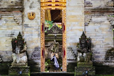 Geleneksel Balili mimari detayları, Ubud Sarayı, Bali, Endonezya giriş kapısı