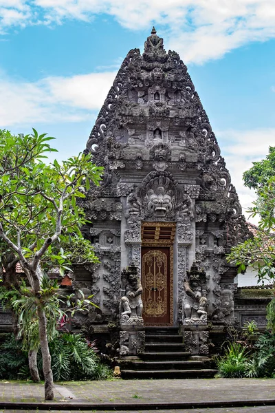 Detalles Arquitectura Balinesa Tradicional Puerta Entrada Ubud Palace Bali Indonesia — Foto de Stock