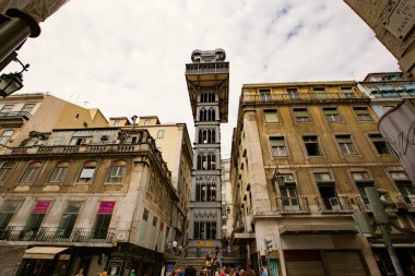 LISBON, PORTUGAL - Haziran 2016: Lizbon, Portekiz 'de Santa Justa' nın tarihi yükselişi