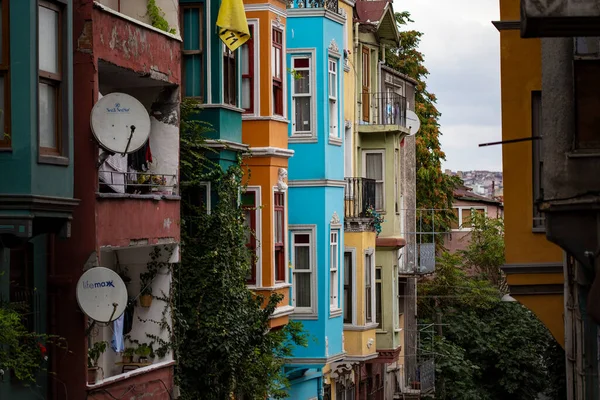 Стамбул Туркей Сентябрь 2020 Район Балата Стамбуле Красочные Дома Узкие — стоковое фото