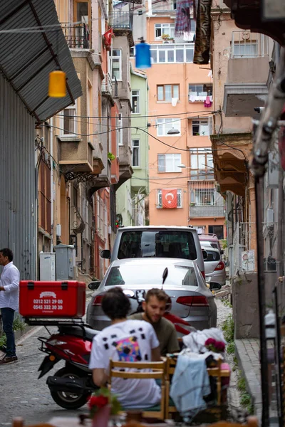 Istanbul Turquia Setembro 2020 Aconchegante Café Rua Com Mesas Lado — Fotografia de Stock