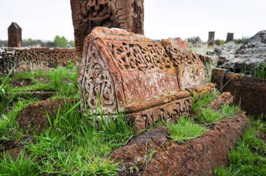 Bitlis, Türkiye - 21 Mayıs 2011: Ahlat Seljukian Mezarlığı. Seljuk Dönemi Mezar Taşları.