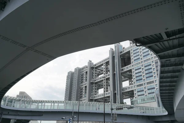 东京台场高架桥高速公路和建筑 — 图库照片