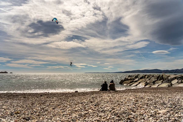 Kite surfer on french riviera in saint raphael, france — Stock Photo, Image