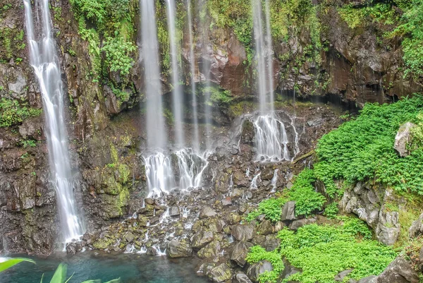 şelale üzerinde orman mauritius Adası ile göster
