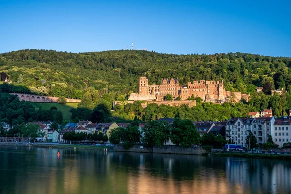 Heidelbergi kastély és Neckar folyó, Németország — Stock Fotó