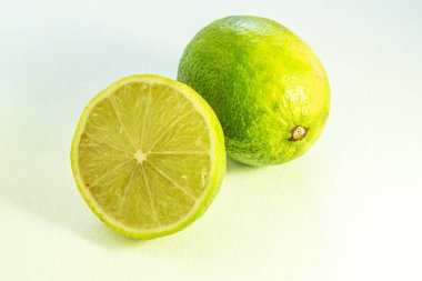 Taze kesilmiş limon narenciye, Gıda