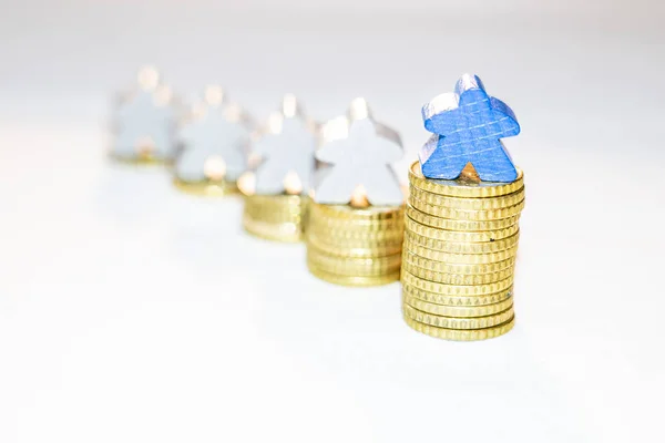 Illustration of growth with piles of ten cent coins and wooden m — Stock Photo, Image