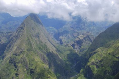 Cape Noir 'deki Cirque de Mafate