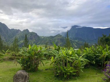 La Reunion, Salazie cirque view from hellbourg