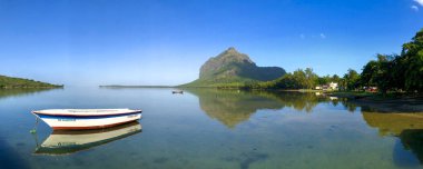 Mauritius adasında le morne dağ görünümü