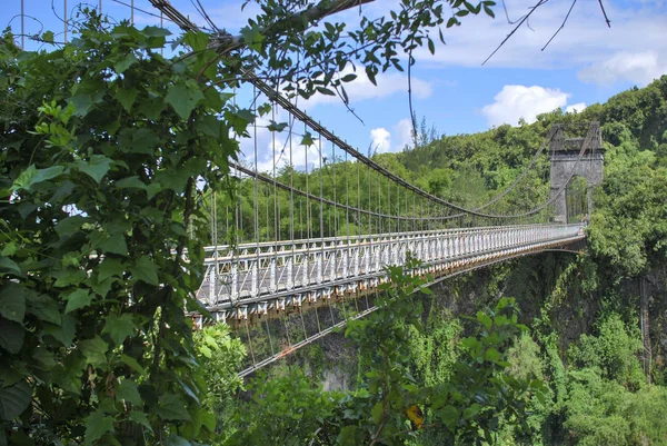 Pont suspendu sur l'île de la Réunion — Photo