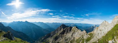 Karwendel Dağları, Bavyera, Almanya 'dan dağ manzarası