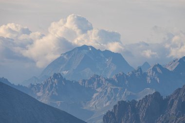 Karwendel Dağları, Bavyera, Almanya 'dan dağ manzarası