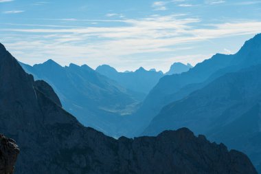 Karwendel Dağları, Bavyera, Almanya 'dan dağ manzarası