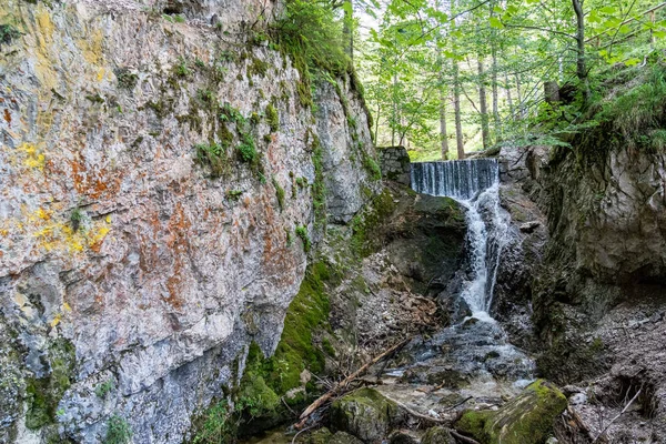 Över Lainbach Vattenfall Nära Mittenwald Bayern Tyskland — Stockfoto