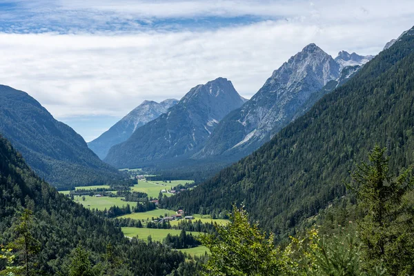 Vista Sobre Las Montañas Wetterstein Valle Leutasch Desde Restaurante Corte —  Fotos de Stock