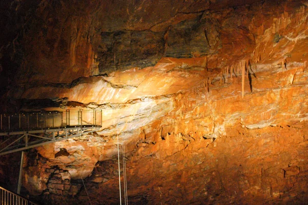 Stalaktity Stalagmity Jeskyni Grandes Canalettes Francie Pyrenees Orientales Villefranche Conflent — Stock fotografie