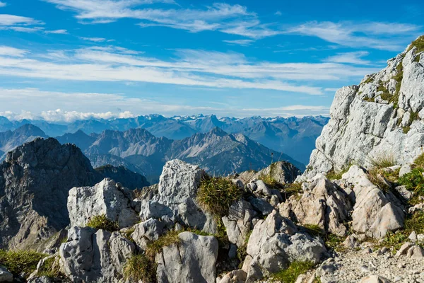Karwendel Dağları, Bavyera, Almanya 'dan dağ manzarası