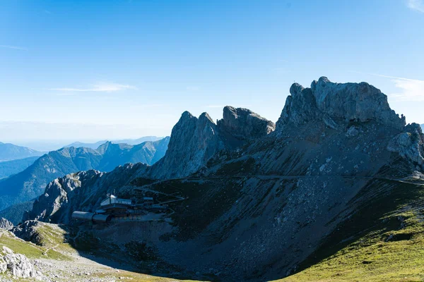 Karwendel Dağları, Bavyera, Almanya 'dan dağ manzarası
