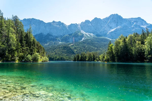 Θέα Στο Όμορφο Βουνό Zugspitze Και Eibsee Στη Βαυαρία Γερμανία — Φωτογραφία Αρχείου