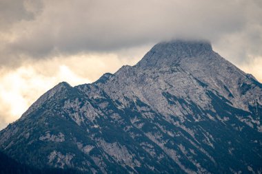 Bavyera, Almanya 'daki Karwendel dağlarının dağ manzarası