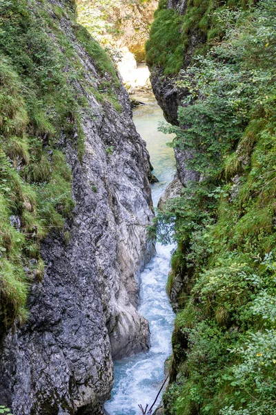 Vatten Som Rinner Nedför Leutaschklammen Leutash Gorge — Stockfoto