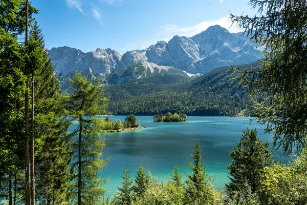 Vista Sobre Bela Montanha Zugspitze Eibsee Baviera Alemanha — Fotografia de Stock