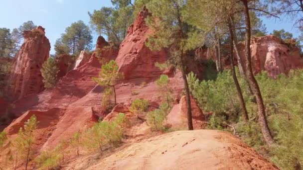 Trail Ochres Sentier Des Ocres Vörös Színű Turisták Által Elvarázsolt — Stock videók