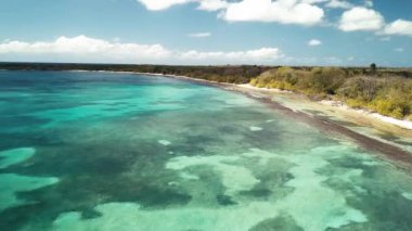 Anse du Souffleur, Lagün, Port-Louis, Grande-Terre, Guadeloupe, Karayipler havadan görünümü