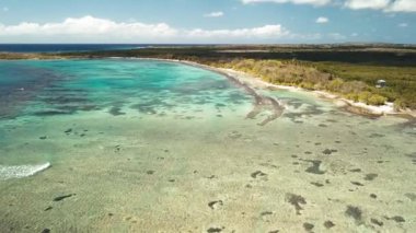 Anse du Souffleur, Lagün, Port-Louis, Grande-Terre, Guadeloupe, Karayipler havadan görünümü