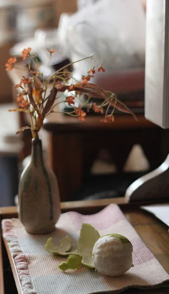 hala bir kireç çiçeklerle 