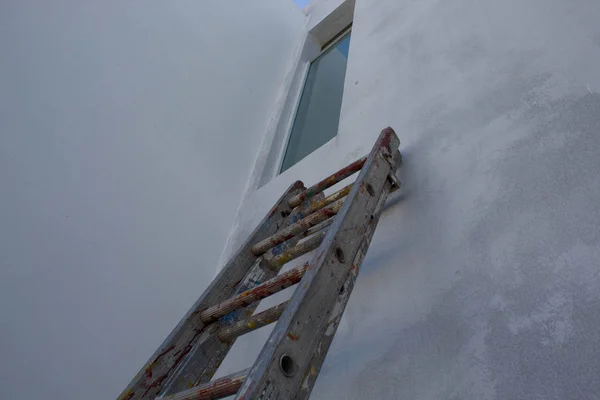 Лестница Стене Стройплощадке — стоковое фото