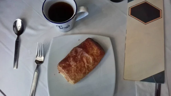 Chocolatin en een kopje koffie — Stockfoto