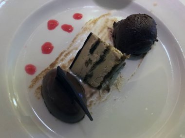 tre çikolata