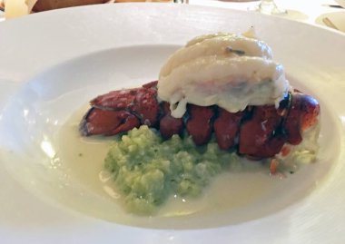 akşam yemeği için ıstakoz kuyruk