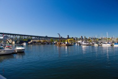 Vancouver Kanada'da English Bay ve Granville manzarası