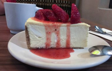 Çilekli cheesecake 