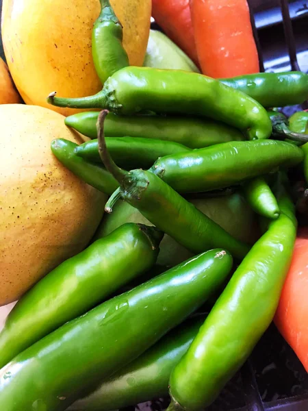Mexikói Zöld Chili Pirított Készen Áll Salsa Néhány Más Zöldség Jogdíjmentes Stock Képek
