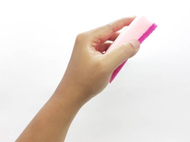 Beyaz İzole Arka Planda Bulaşık Yıkamak İçin Temizlik Süngeri Tutan İnsan El - Resim 