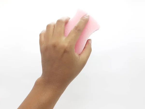 Ludzka Ręka Trzymanie Gąbki Czyszczącej Mycia Naczyń Białym Białym Tle — Zdjęcie stockowe