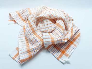 Beyaz İzole Arka Planda Sanatsal Süs Desenli Güzel Renkli Konfeksiyon Kumaş Tekstili - Resim 