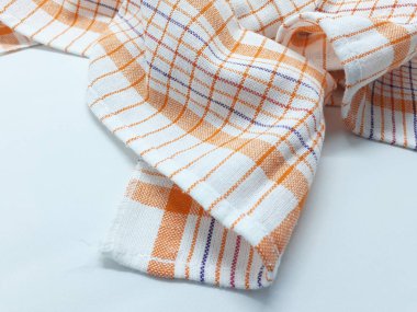 Beyaz İzole Arka Planda Sanatsal Süs Desenli Güzel Renkli Konfeksiyon Kumaş Tekstili - Resim 