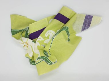 Beyaz İzole Arka Planda Sanatsal Süs Desenli Güzel Renkli Konfeksiyon Kumaş Tekstili - Resim 