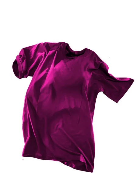 Camisa Flotante Color Rosa Magenta Con Agua Viento Fondo Blanco — Foto de Stock