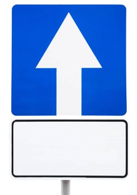 Mavi yol işaret - yazıt için beyaz bir tabela ile ileri hareketi.