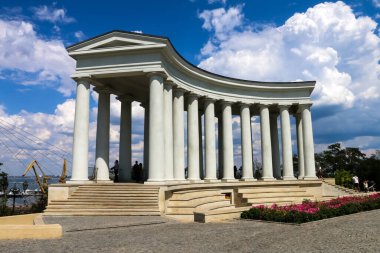 ODESSA, UKRAINE: Vorontsov Sarayı Colonnade.