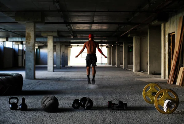 Athlete Engaged Crossfit Brutal Gym — Stock Photo, Image