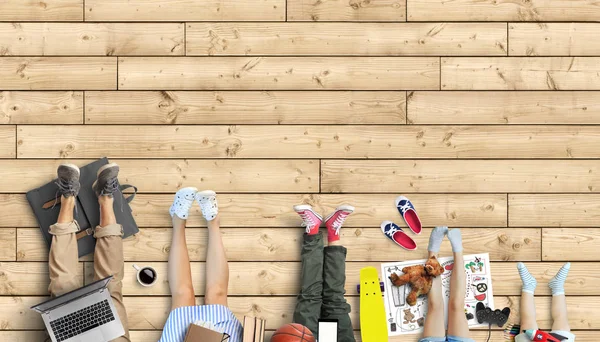 Young Family Sitting Floor View Top — Stock Photo, Image