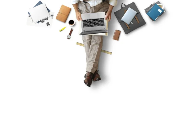 Jovem Sentado Trabalhando Chão Com Livro Laptop Conceito Negócio — Fotografia de Stock